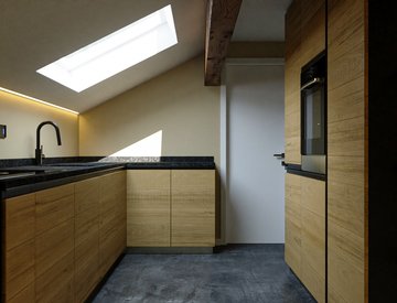 oak and stone kitchen