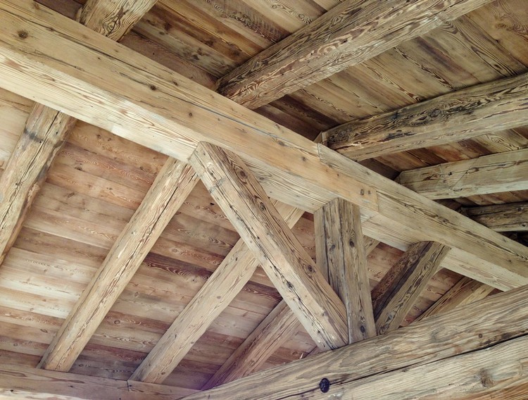 Wooden roof coverings